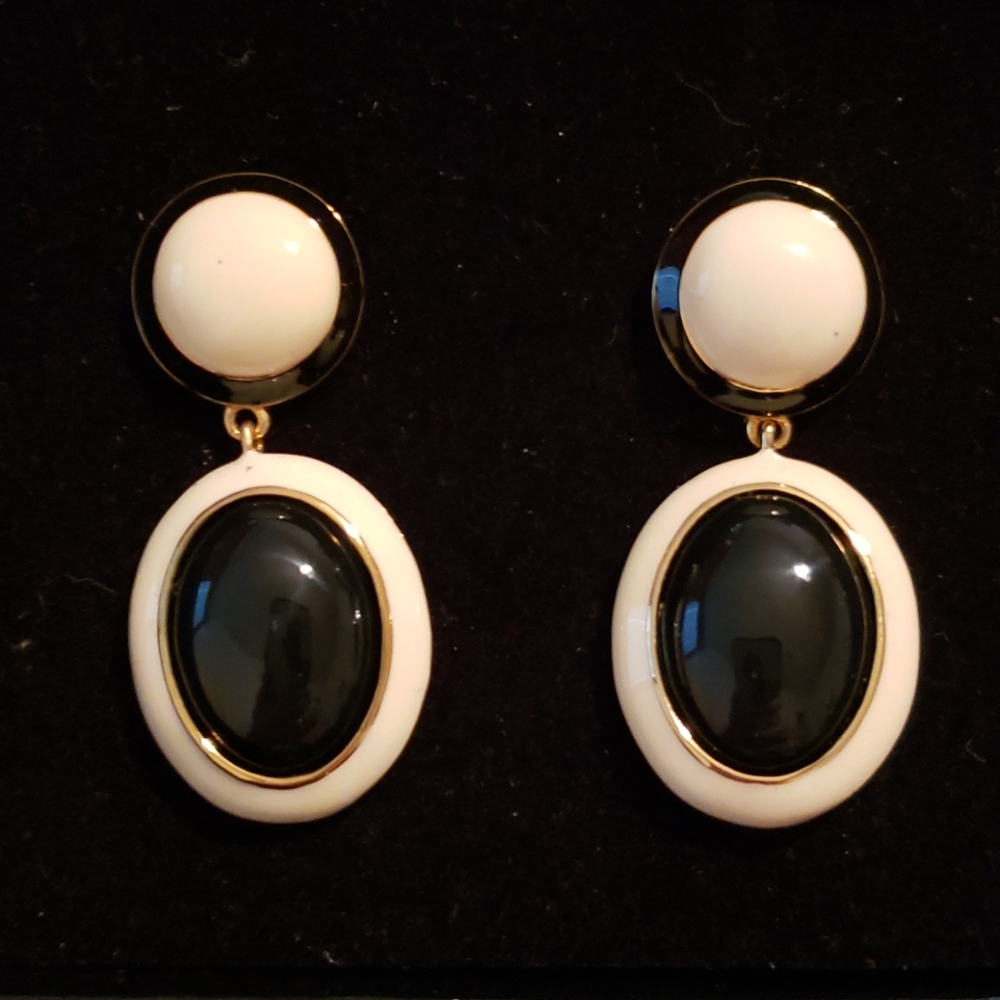 Joan Rivers Clip Earrings